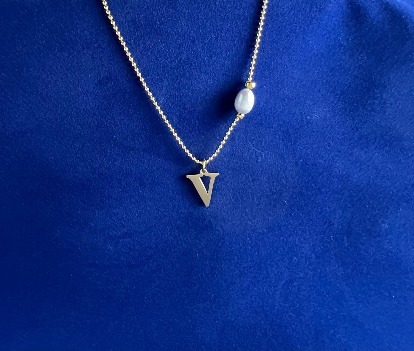 Minuscule Letter Charm SS