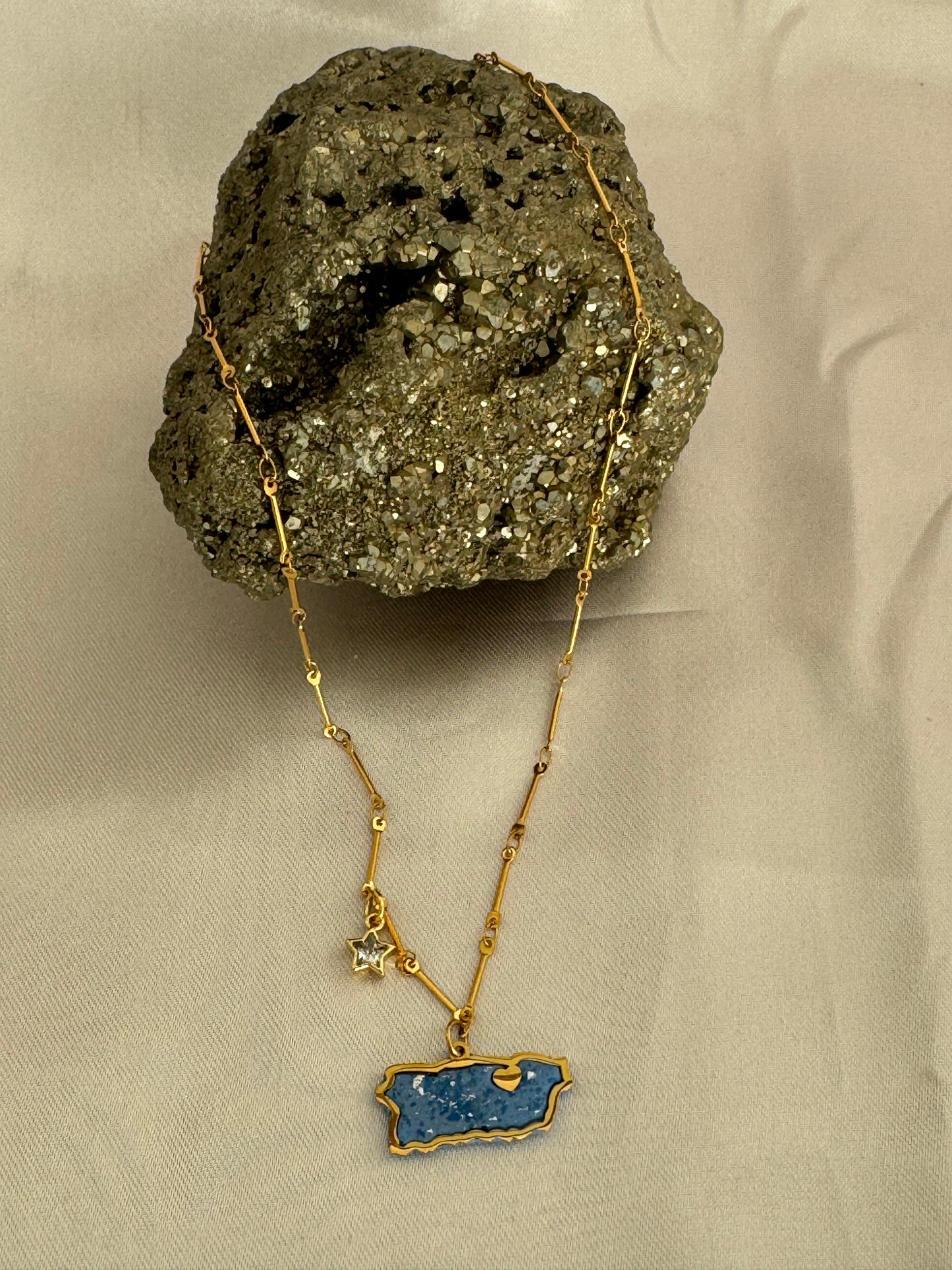 Amazing map necklace