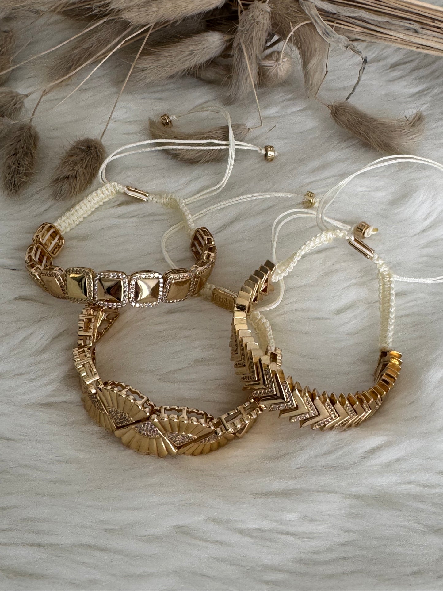 Elegant Geometric Style Bracelet