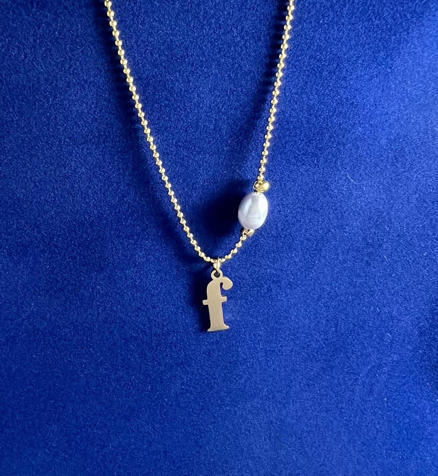 Minuscule Letter Charm SS