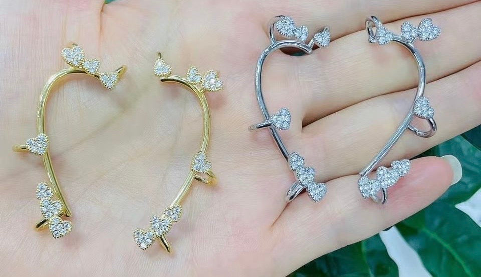 Chic Heart Ear Cuff