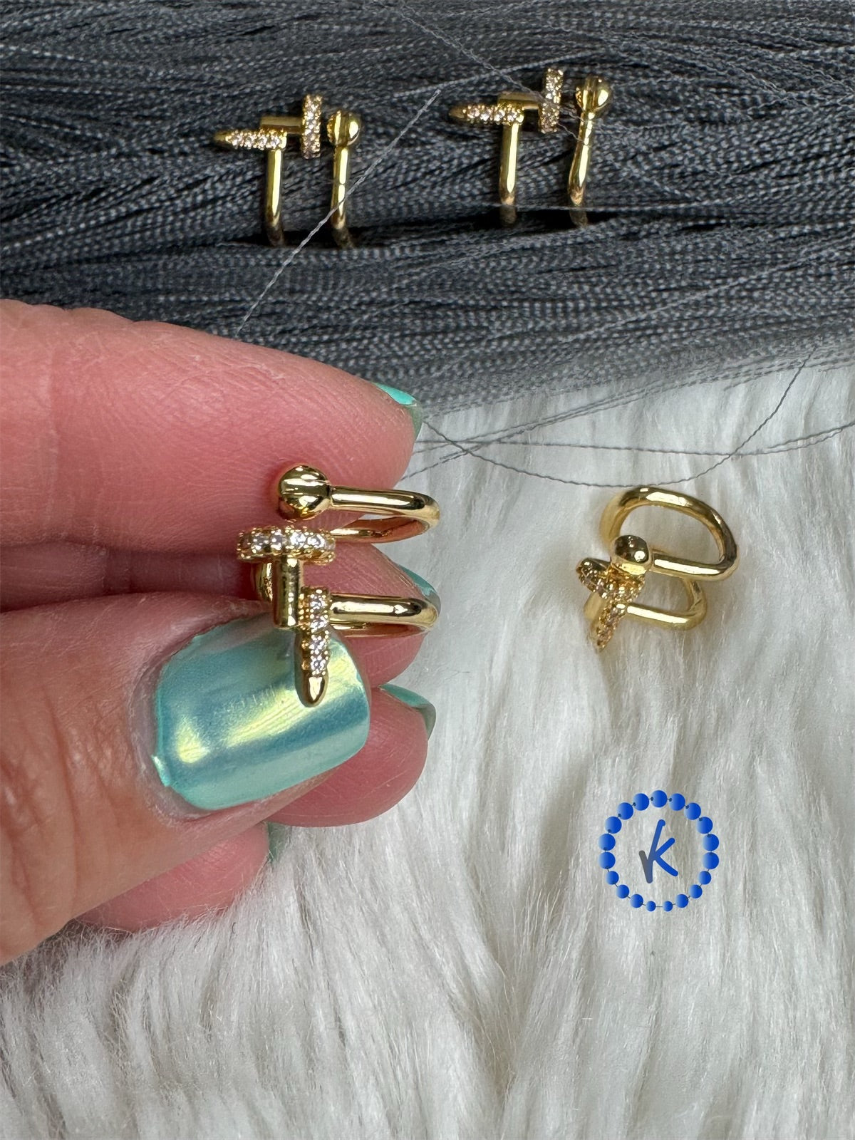 Pretty Screw Style Ear Cuff
