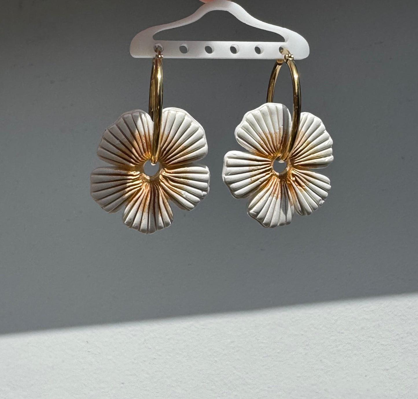 Elegant 5-petal flower earrings