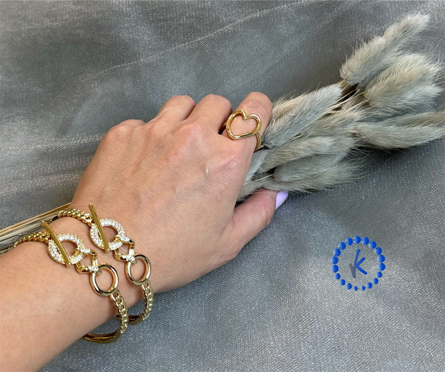 Shiny Toggle Style Bangle