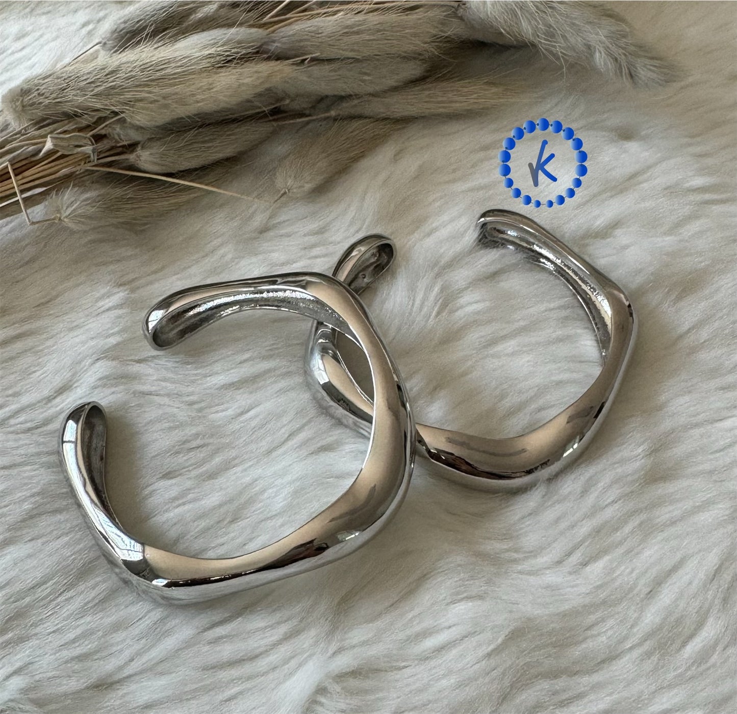 Beautiful Weavy Bangle