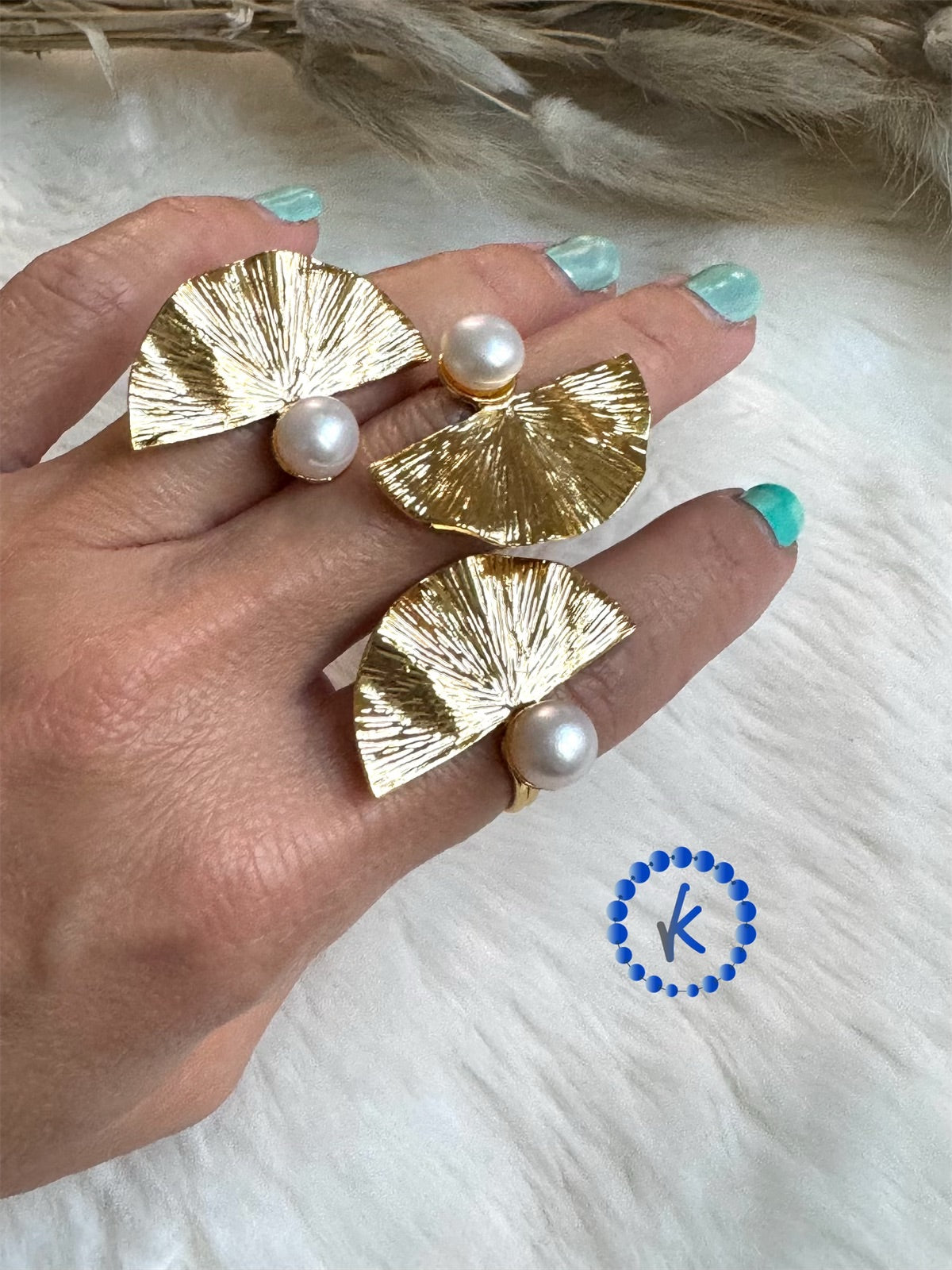 Freshwater Pearl with Geometric Design