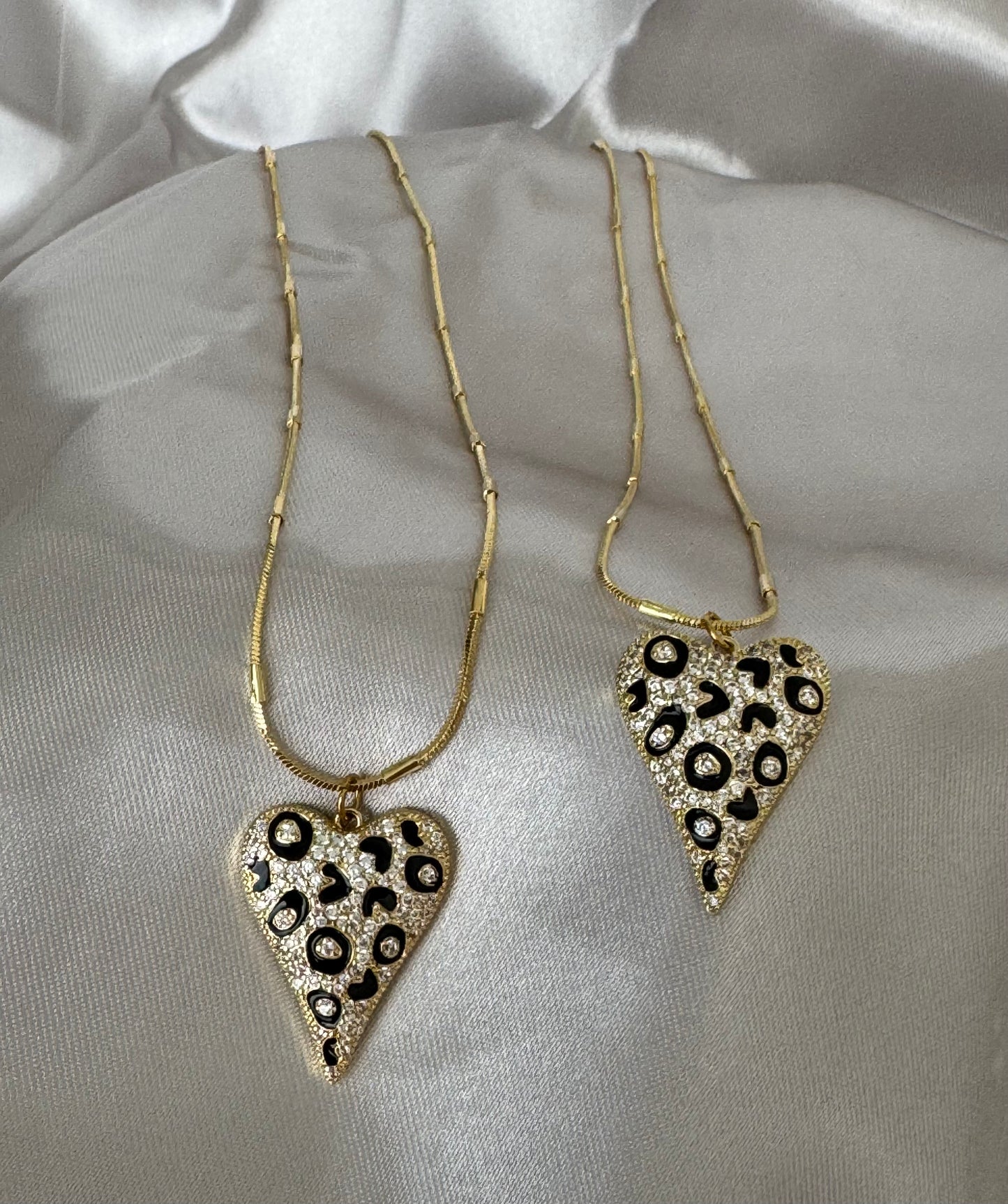 Elegant Shiny Zirconia Black/Clear Necklace