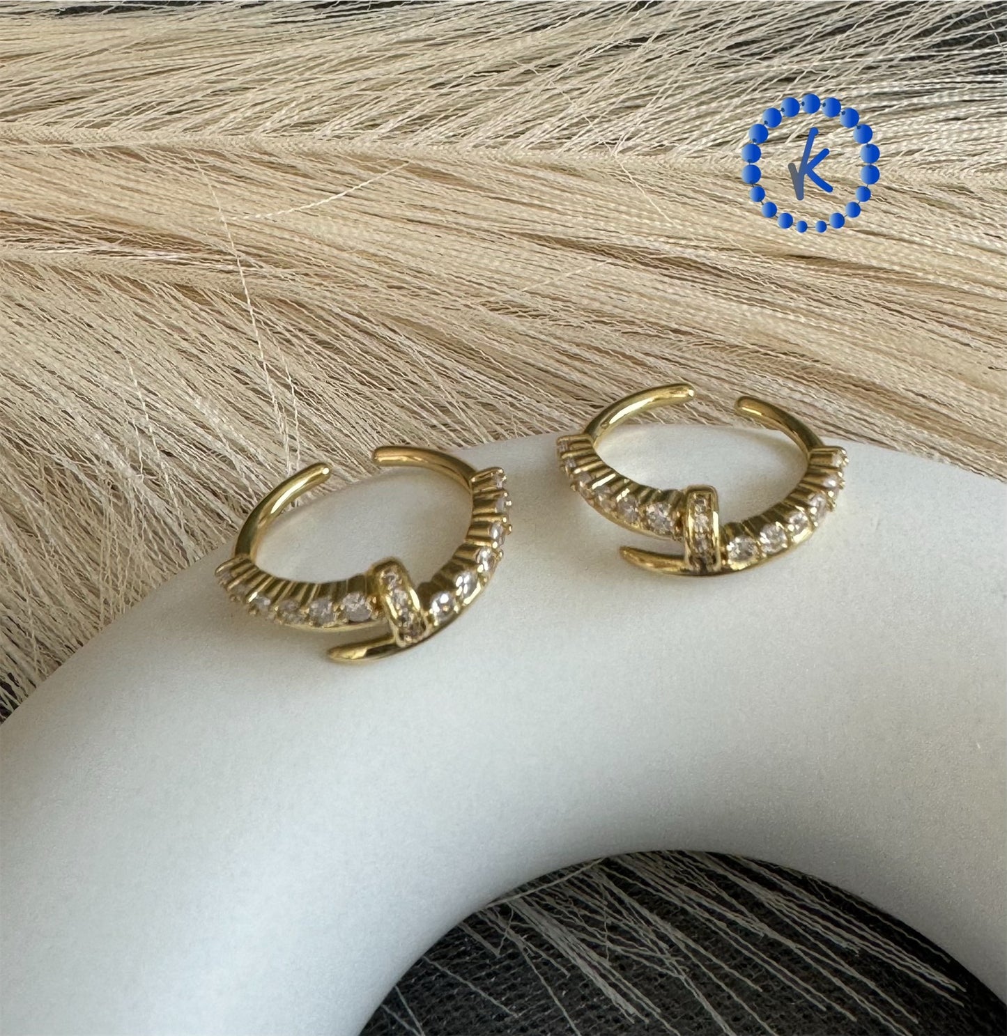 Screw Style Ring