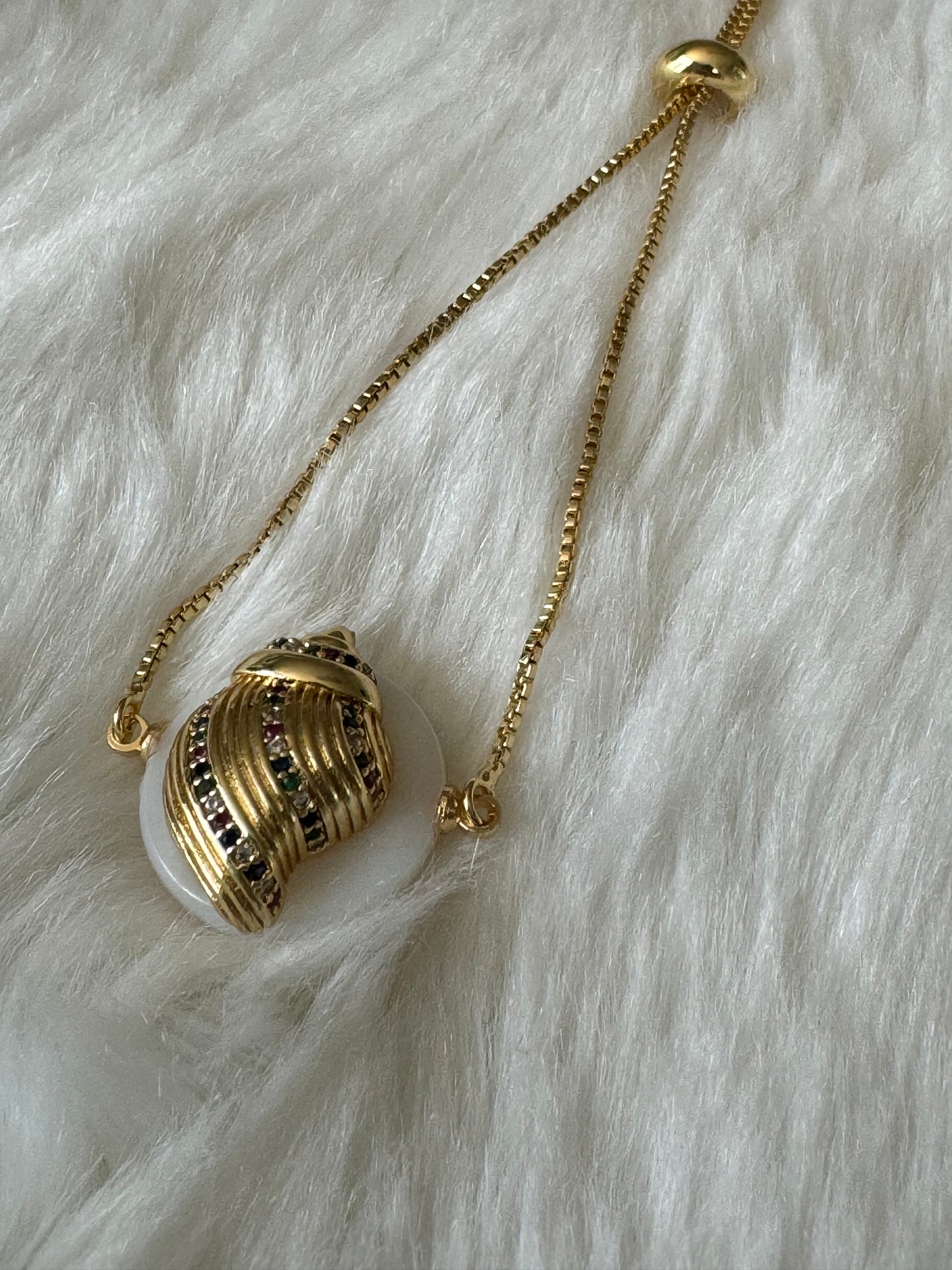 Beautiful Shell Hot Summer Bracelet