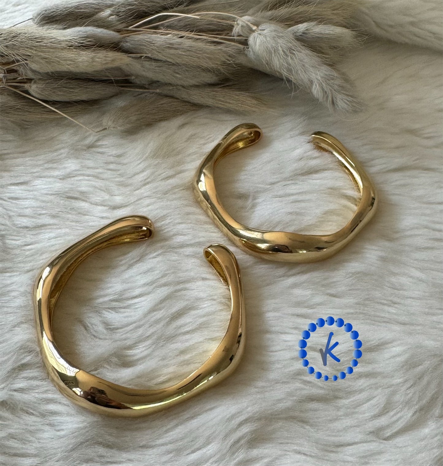 Beautiful Weavy Bangle