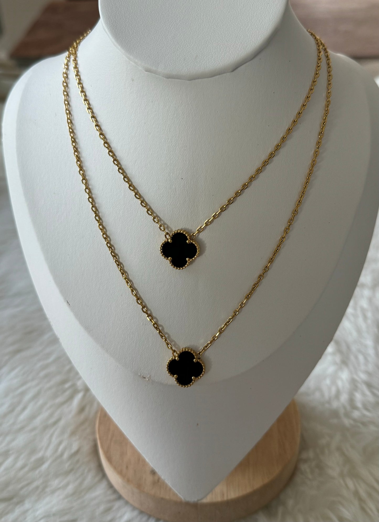 Beautiful Black Flower Necklace