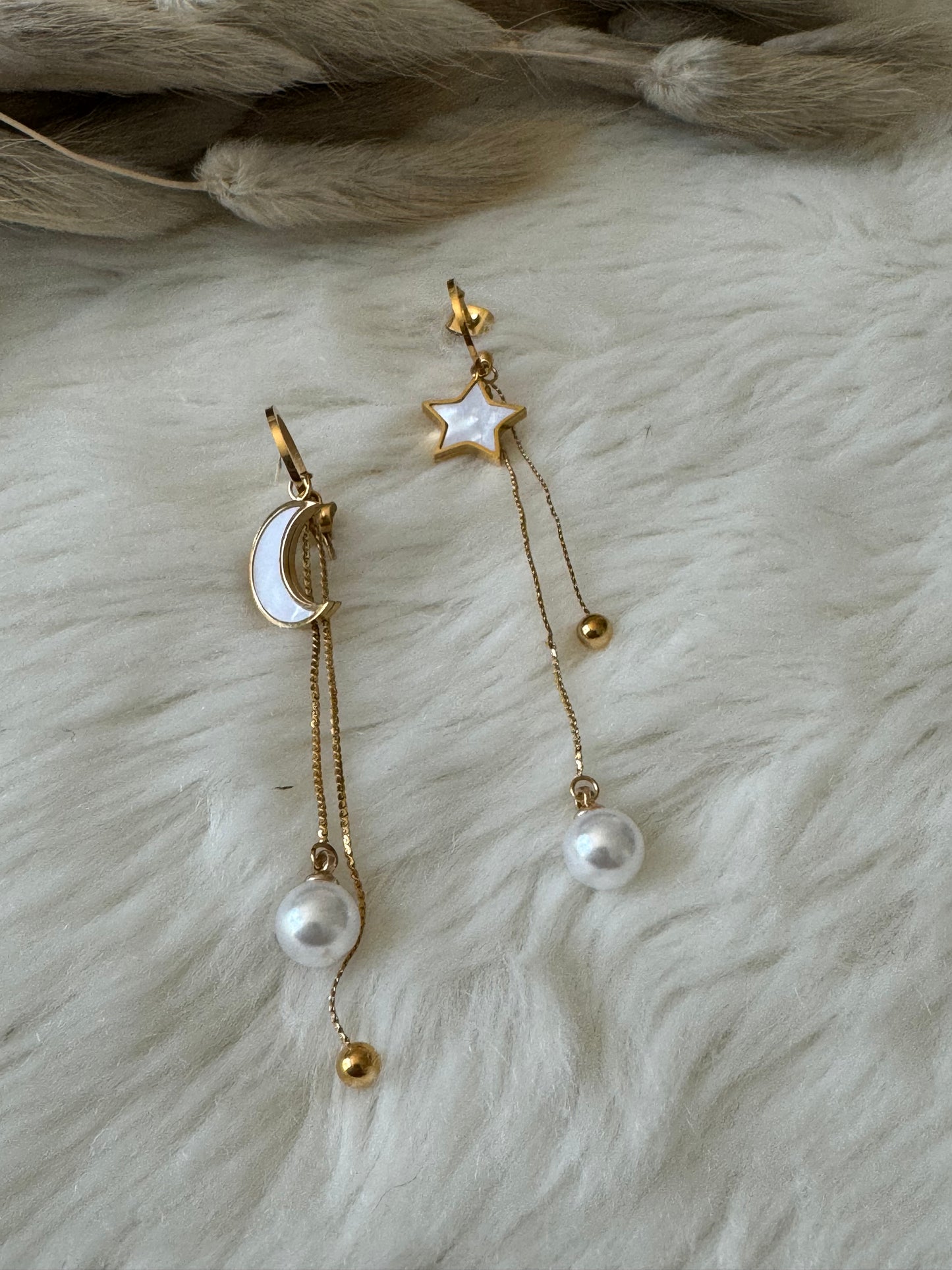 Asymetrical earrings