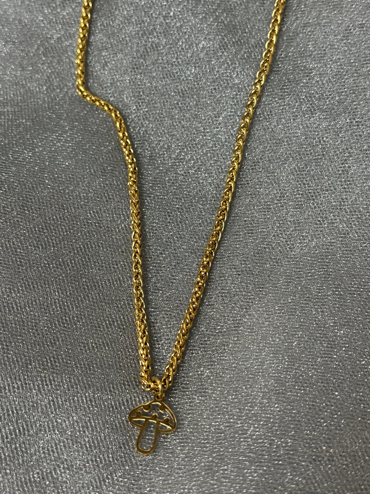 Wonderful Layers Neckalce