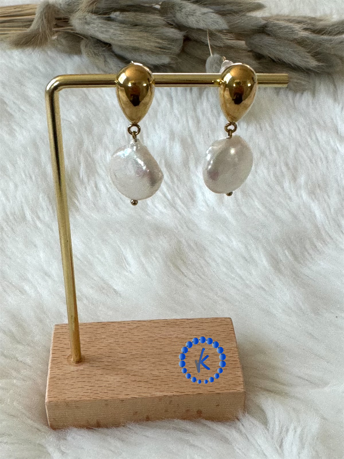Elegant Nature Pearl Earrings
