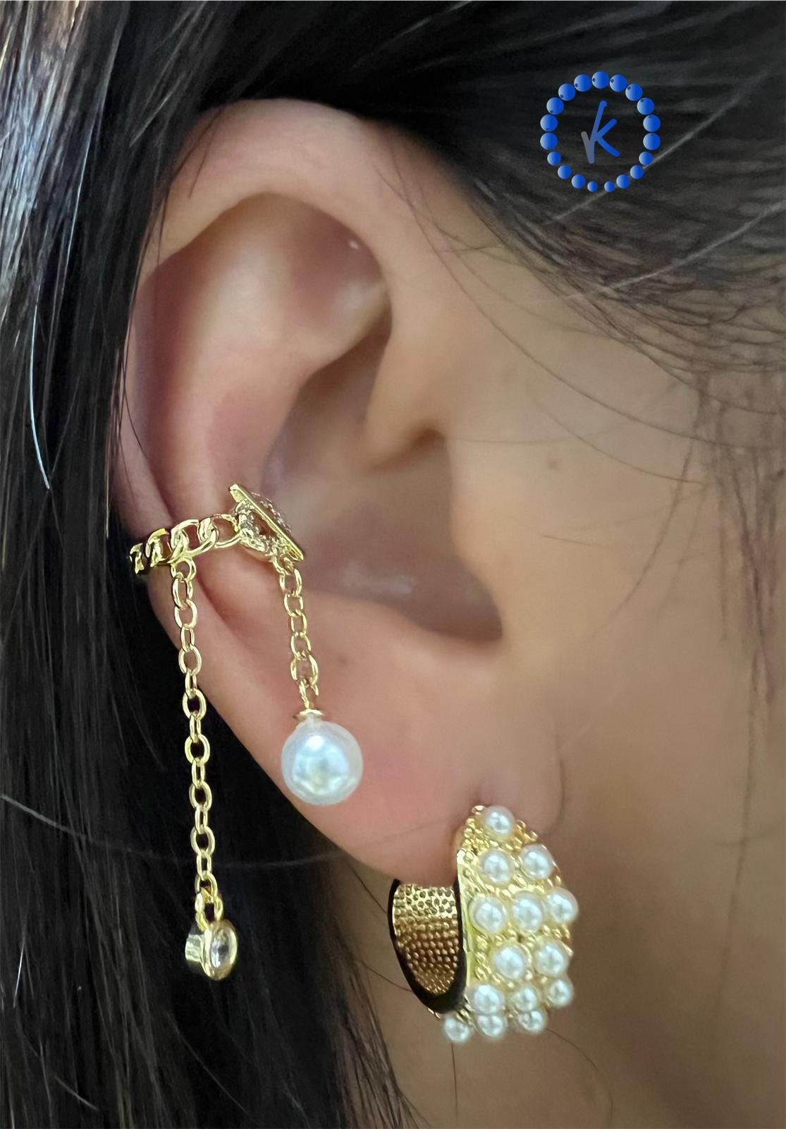 Elegant Ear Cuff Hanging Pearl and Zirconia