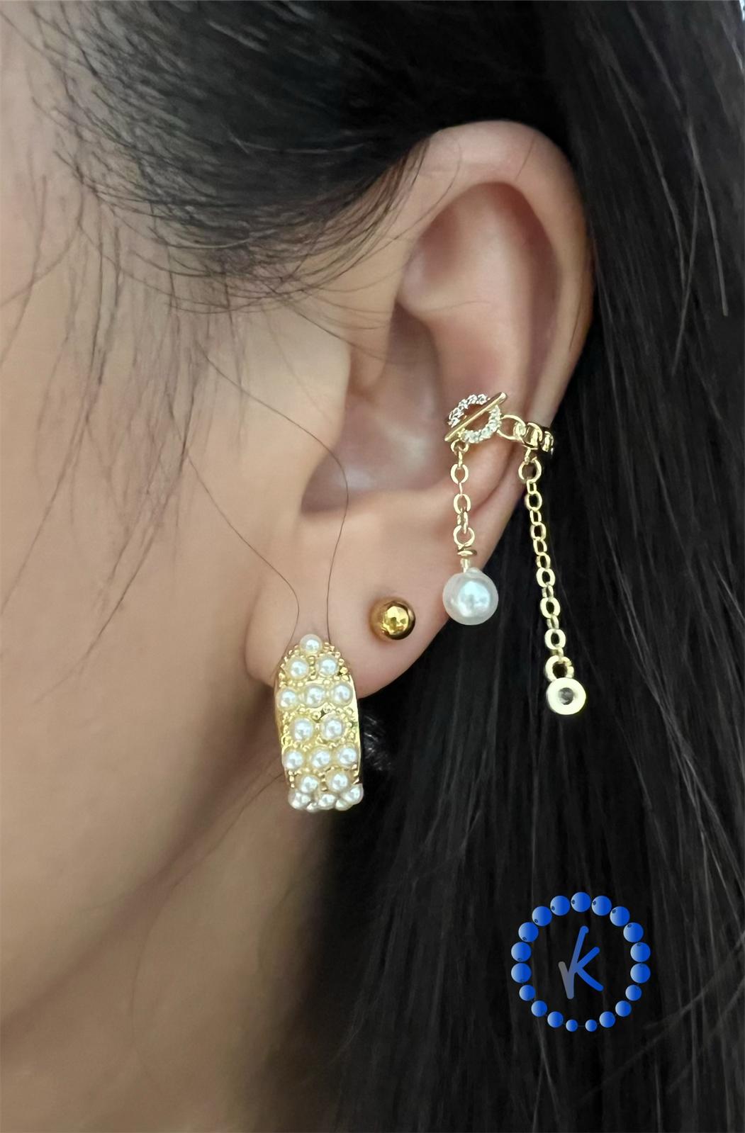 Elegant Ear Cuff Hanging Pearl and Zirconia