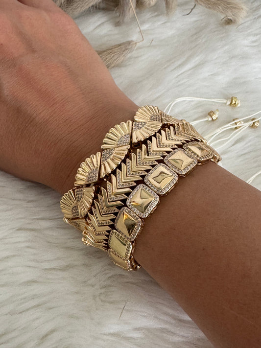 Elegant Geometric Style Bracelet