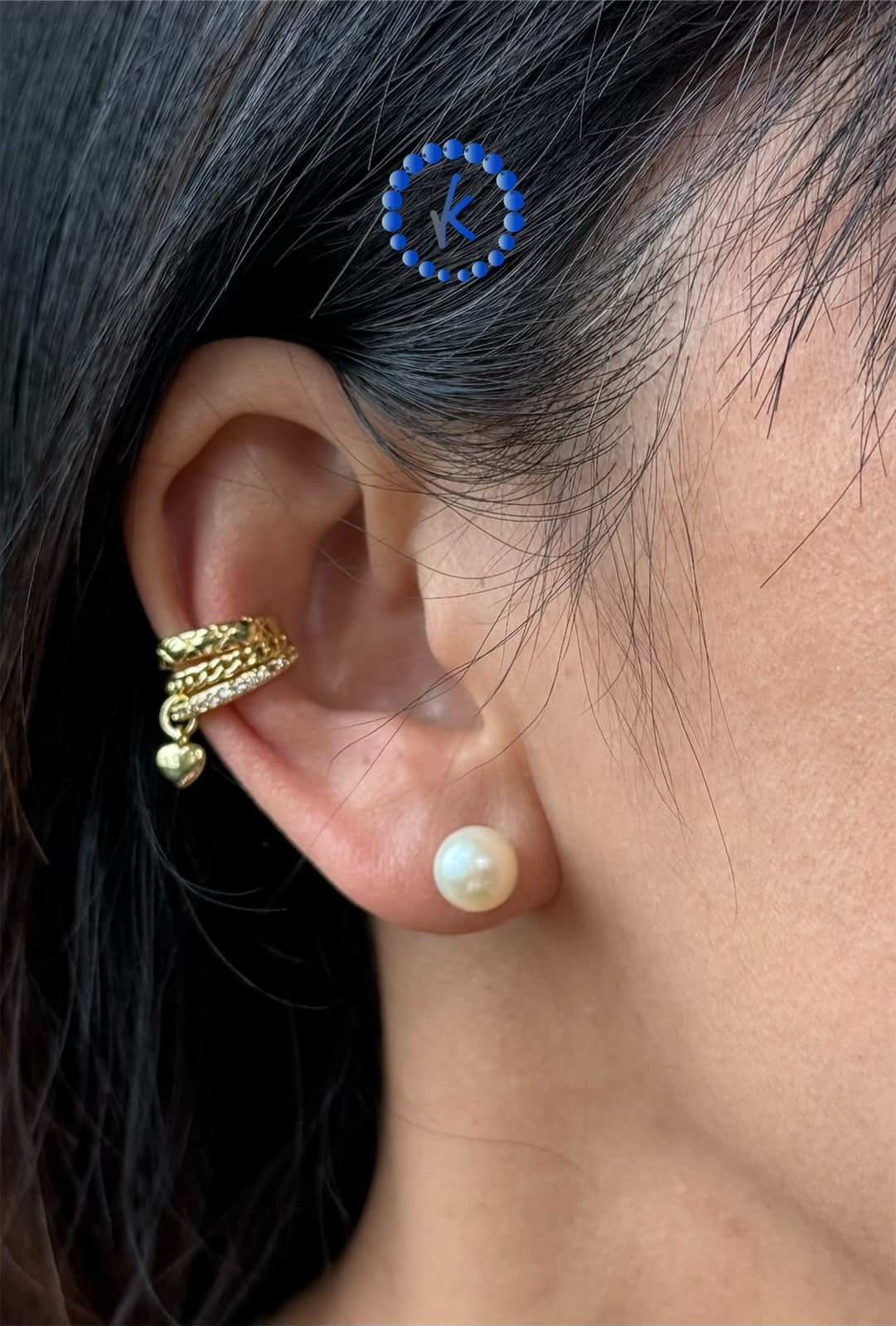 Splendid Ear Cuff with Heart Hanging