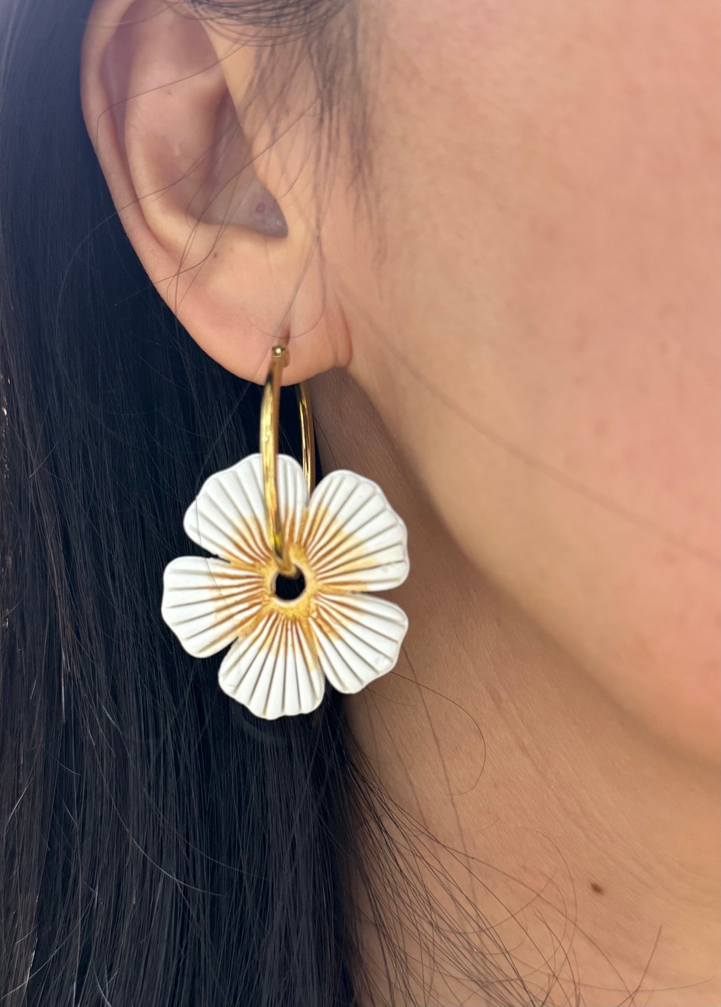 Elegant 5-petal flower earrings