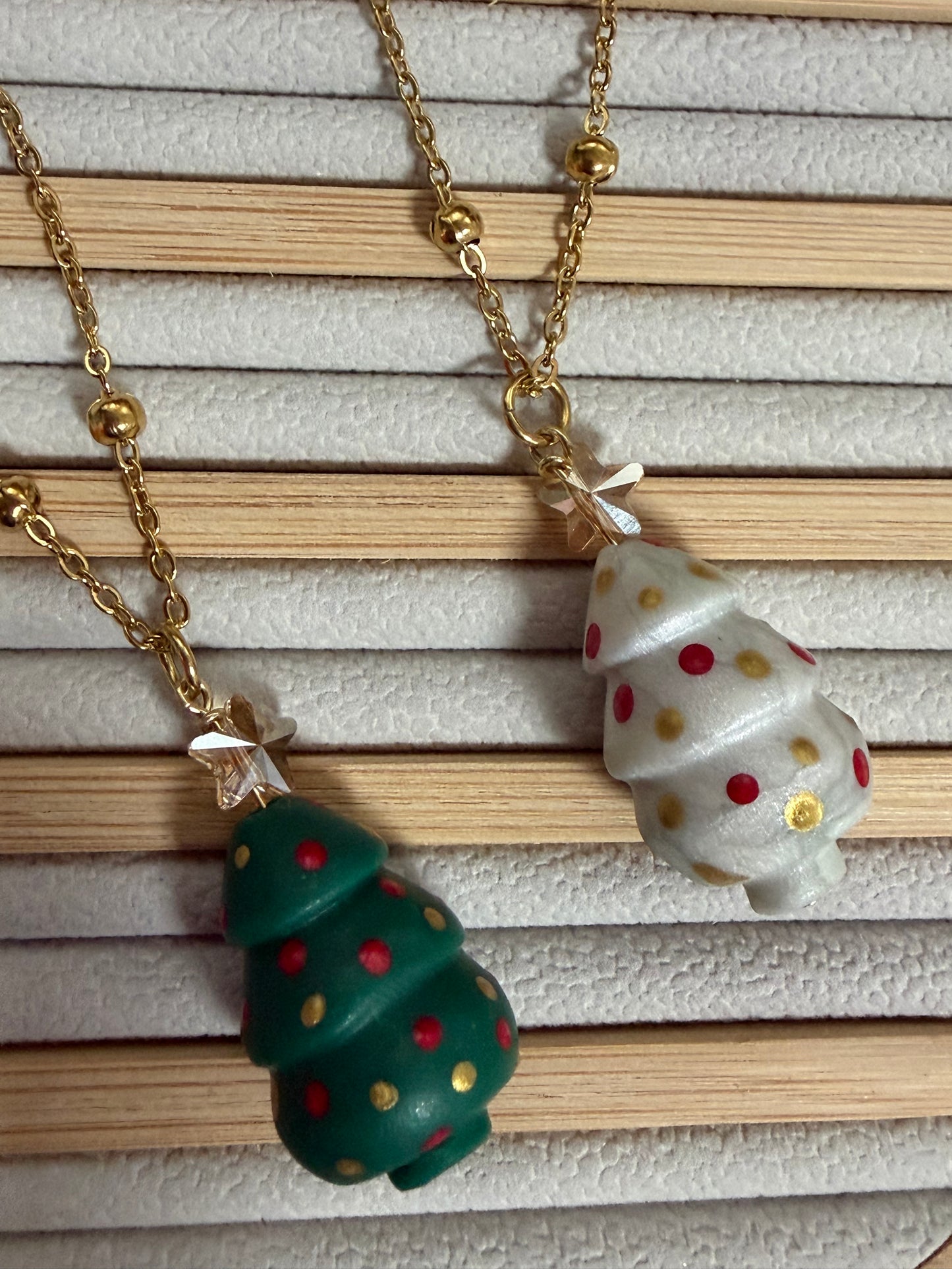 Holiday sparkle necklace