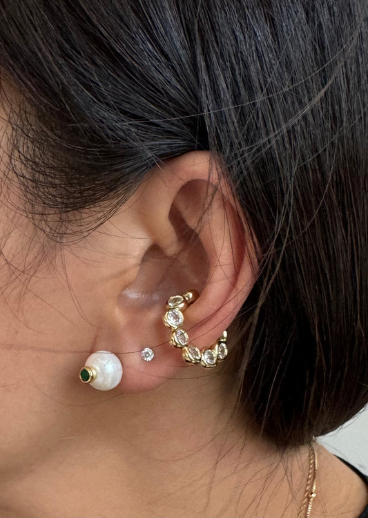 Wonderful Flat Zirconia Ear Cuff