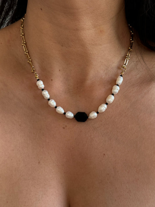 Elegant Pearl and Swarovski Necklace