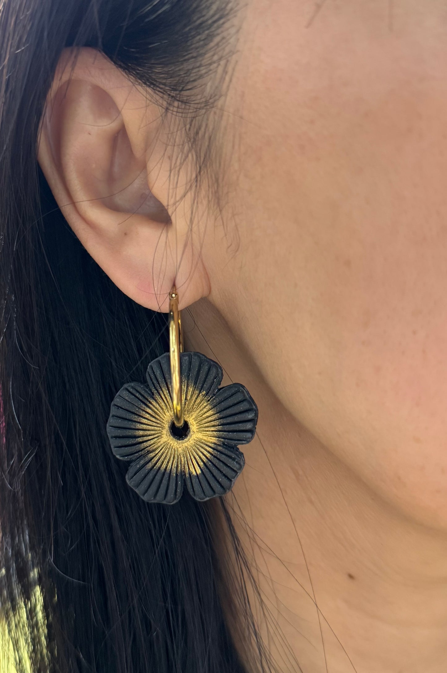 Elegant 5-petal flower earrings