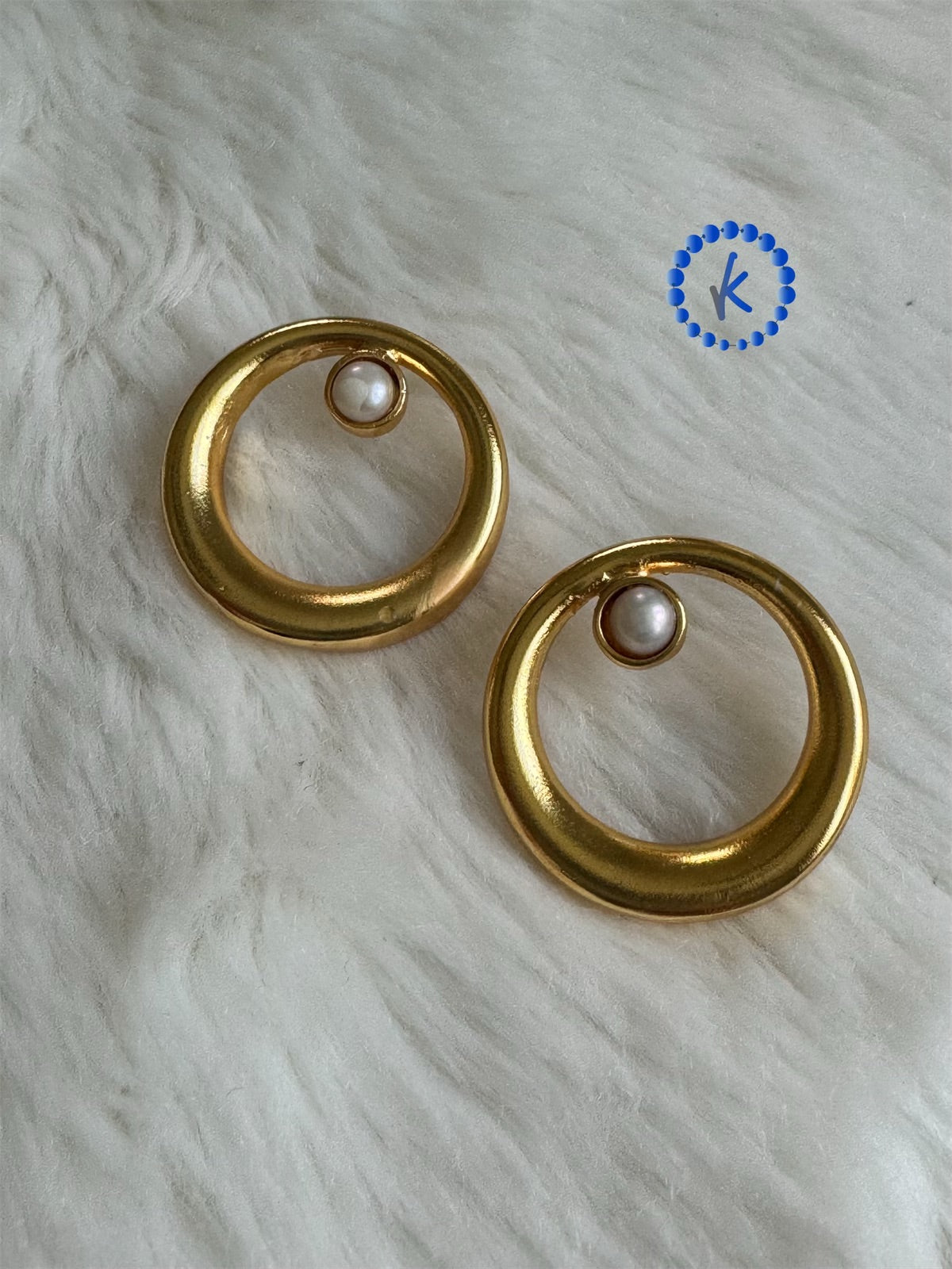 Elegant Earrings in Ring Style