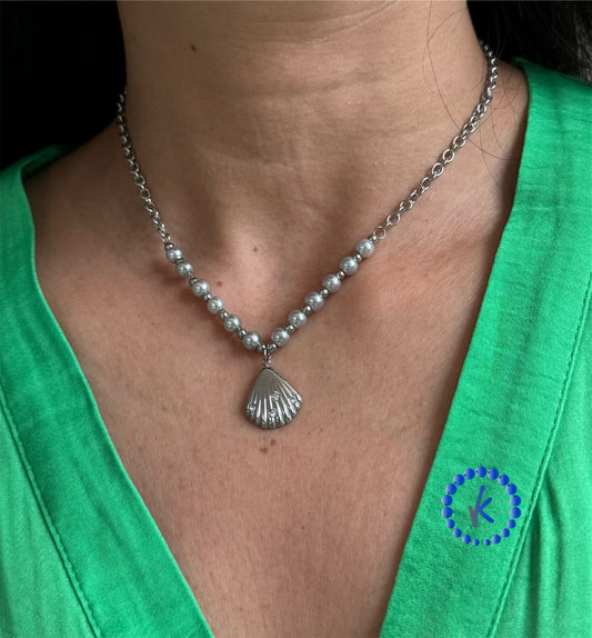 Fine Clam Stainless Steel Necklace