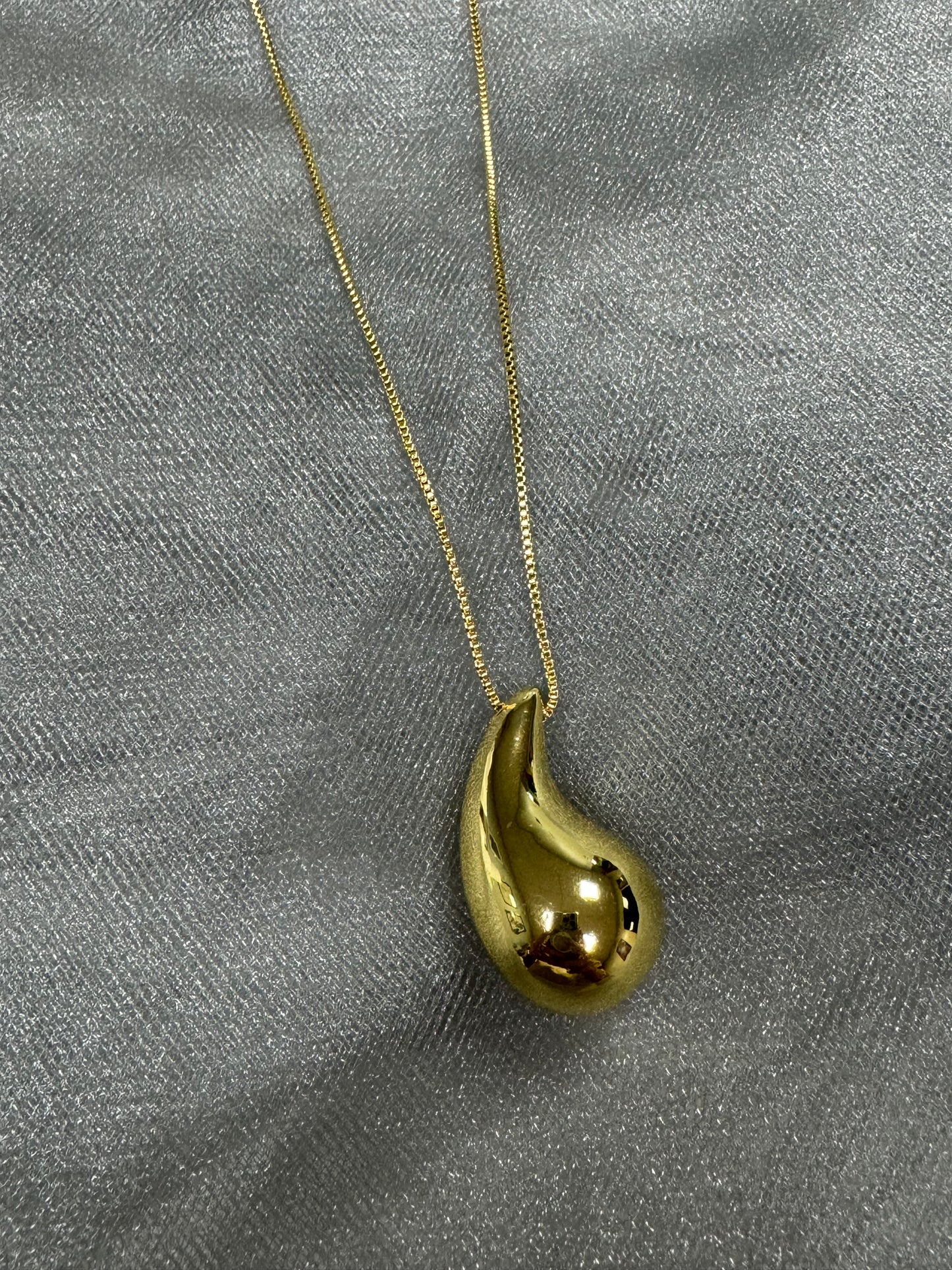 Wonderful Drop Necklace