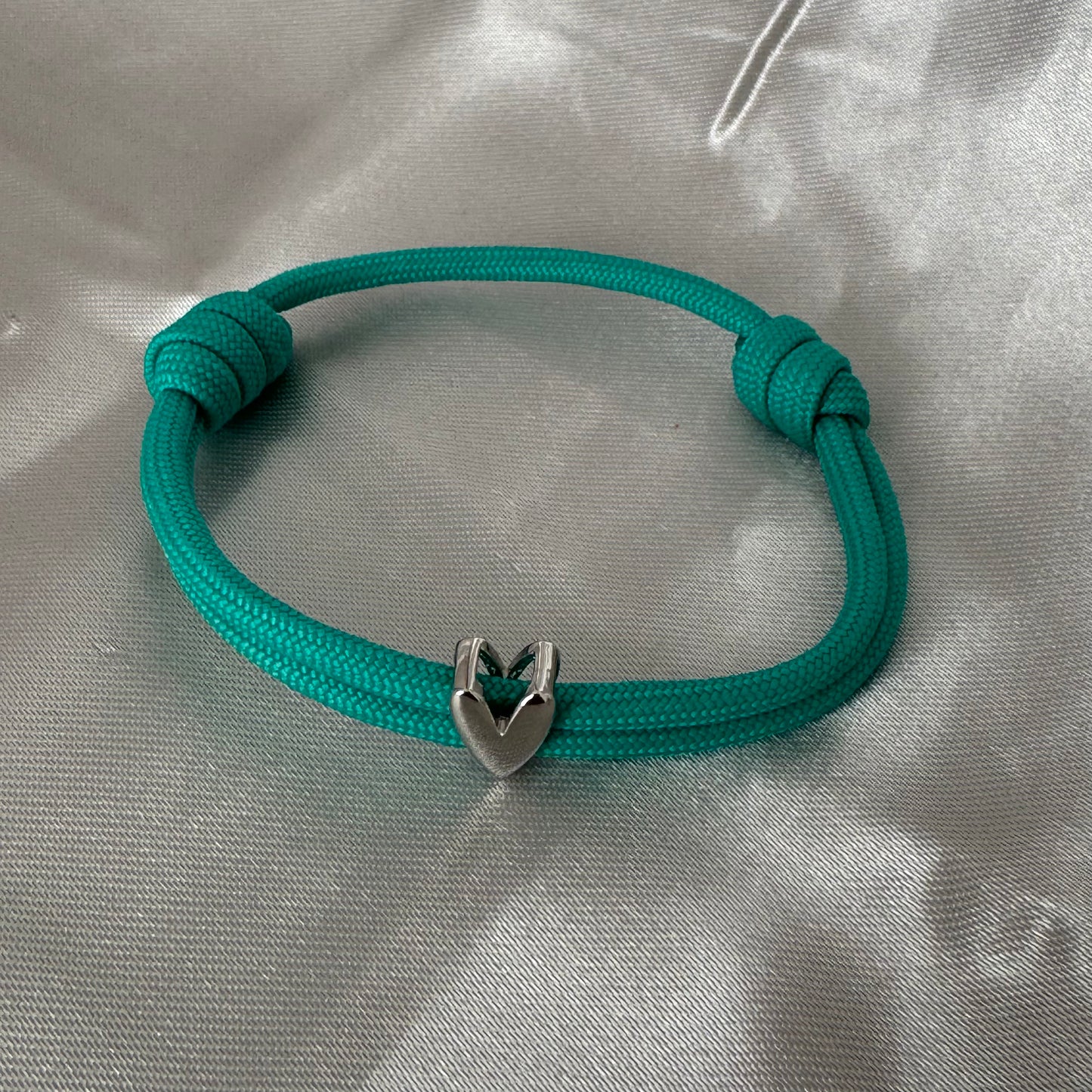 Beautiful paracord bracelet