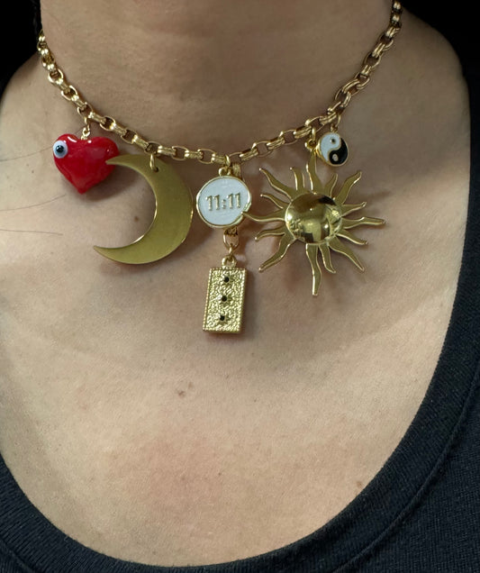 Elegant mystical necklace