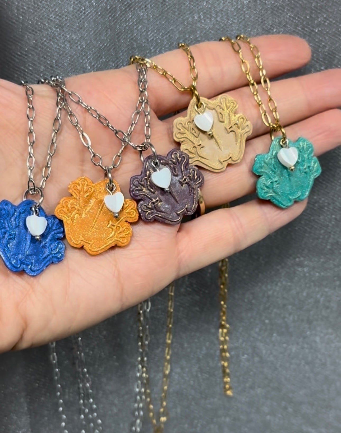 Handmade polymer coquí