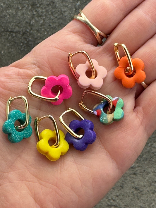 Chic flower earrings