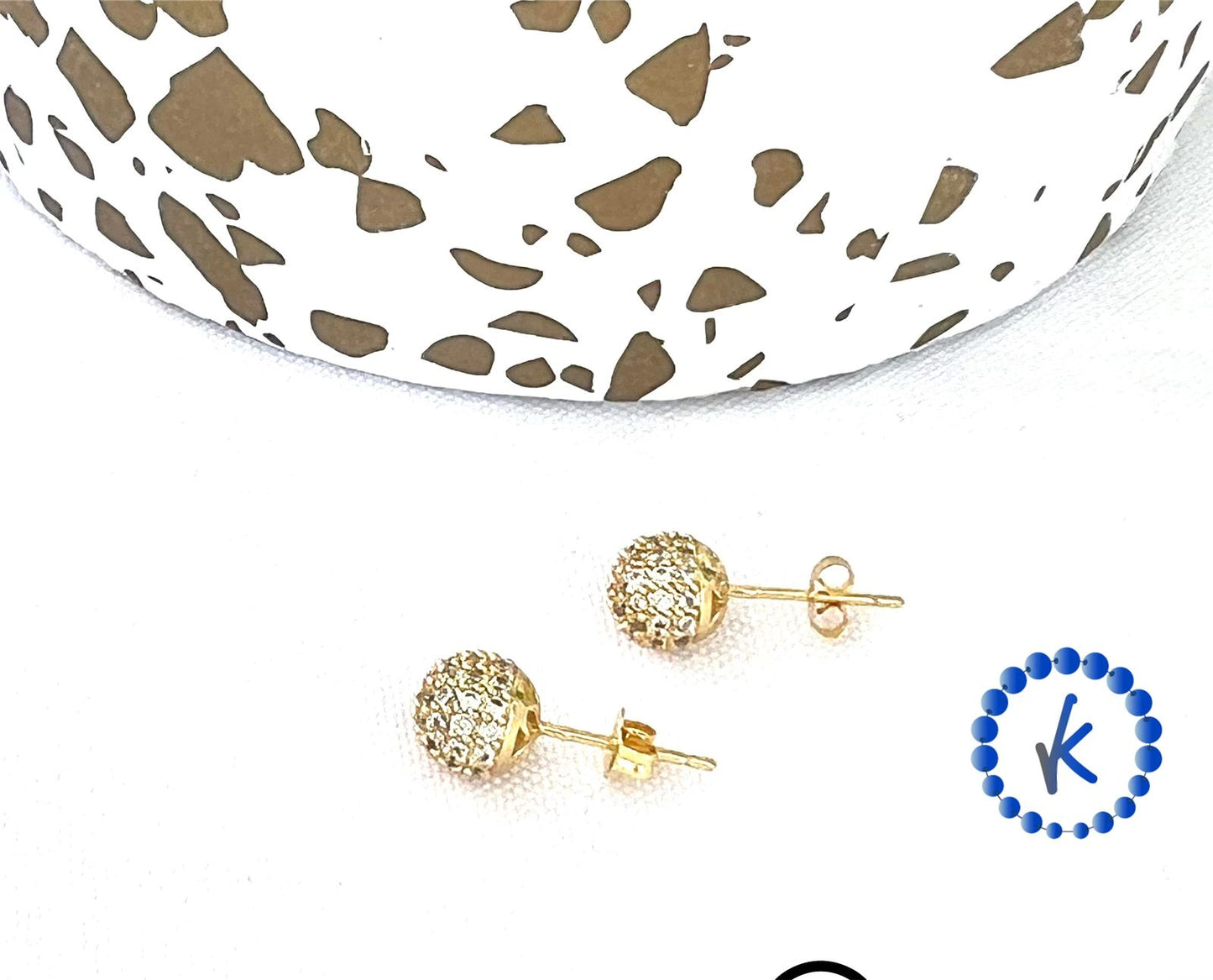 Elegant Zirconia Ear Stud